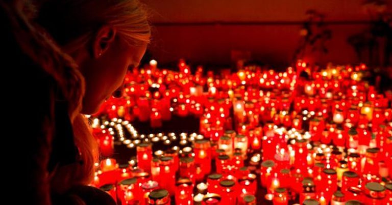 Solidaridad con Rumania tras la tragedia del incendio en la sala Colectiv