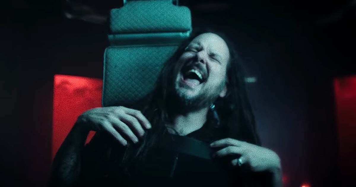 Korn y el vídeo de 'Take Me'