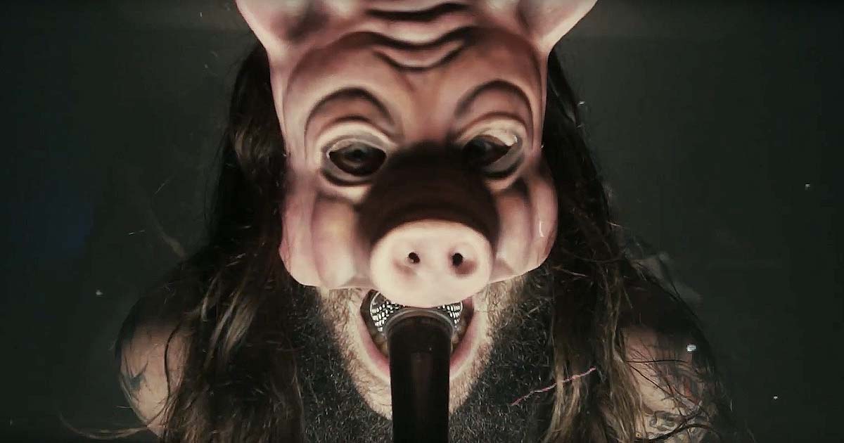 Premiere: Knives y el vídeo de 'Pigs'